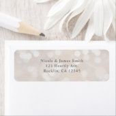 Étiquette White Bokeh Modern Glamor Chic Party Invitation (En situation)