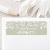 Étiquette White Botanicals on Sage Green Return Address (En situation)