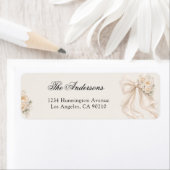 Étiquette White Bow Pearl Bridal Shower Return Address Label (En situation)