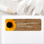 Étiquette Wood Grain and Sunflower Adresse de retour personn (En situation)
