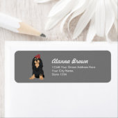 Étiquette Zora Le noir et Tan Cavalier King Charles Spaniel (En situation)