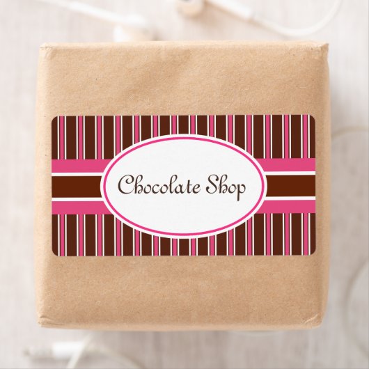 Étiquettes à rayures au chocolat noir (En situation)
