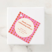 Étiquettes Cadeau Abstract Checker Pink Custom Baby Shower Thank (En situation)