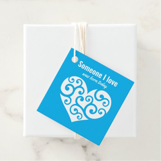 Étiquettes Cadeau Anniversaire Coeur bleu pur Quelqu'un que j'aime C (En situation)