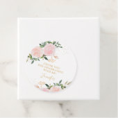 Étiquettes Cadeau Anniversaire rose (En situation)