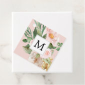 Étiquettes Cadeau Aquarelle moderne Fleurs roses Monogrammes (En situation)