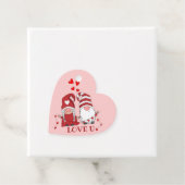 Étiquettes Cadeau Avec des Gnomes d'amour (En situation)