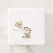 Étiquettes Cadeau Baby shower à café (En situation)