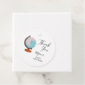Étiquettes Cadeau Baby shower à thème Globe Travel (En situation)