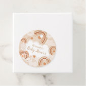 Étiquettes Cadeau Baby shower arc-en-ciel Boho (En situation)