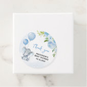 Étiquettes Cadeau Baby shower Blue Elephant (En situation)