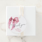 Étiquettes Cadeau Baby shower de Bow rose Merci (En situation)