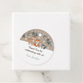 Étiquettes Cadeau Baby shower de verdure des bois d'hiver (En situation)
