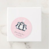 Étiquettes Cadeau Baby shower d'hiver de Pingouin mignon (En situation)