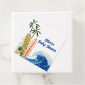 Étiquettes Cadeau Baby shower moderne Blue Ocean Wave Surboard (En situation)