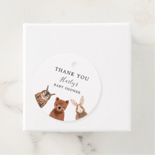 Étiquettes Cadeau Baby shower rustique neutre pour les femmes dans l (En situation)