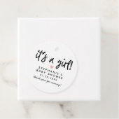 Étiquettes Cadeau Baby shower simple de coeur rose (En situation)