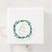 Étiquettes Cadeau Baby shower vert Eucalyptus (En situation)
