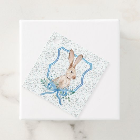 Étiquettes Cadeau Balise de faveur Bunny Crest (En situation)