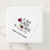 Étiquettes Cadeau Balise de préférence du Baby shower Little Ladybug (En situation)