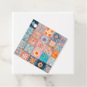 Étiquettes Cadeau Balises Cadeau Peinture en Patchwork (En situation)