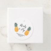 Étiquettes Cadeau Balises de Baby shower du thème ananas (En situation)