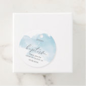 Étiquettes Cadeau Baptême garçon élégant bleu aquarelle  (En situation)