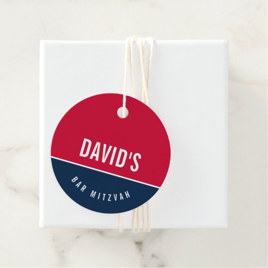 Étiquettes Cadeau BAR MITZVAH simple moderne marine bleu rouge footb (En situation)