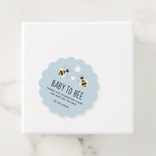 Étiquettes Cadeau Bébé bleu pâle à Bee Honey Douche Favoriser Balise (En situation)