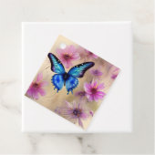 Étiquettes Cadeau Belles fleurs et papillon (En situation)