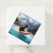 Étiquettes Cadeau Bernese Mountain Beach Surf Paining (En situation)
