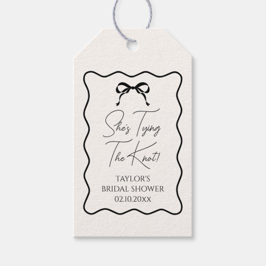 Étiquettes-cadeau Black Bow She's Tying the Knot Fête des mariées Fa (Devant)