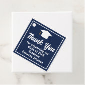 Étiquettes Cadeau Bleu blanc de la Marine Graduate sur mesure (En situation)