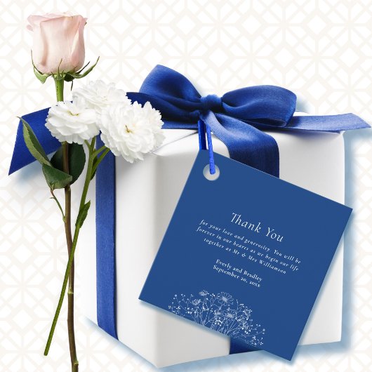 Étiquettes Cadeau Bleu Blanc moderne Mariage Fleur sauvage Merci