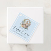 Étiquettes Cadeau Bleu Joyeux lapin de Pâques (En situation)