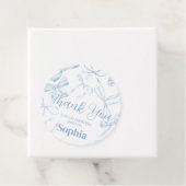 Étiquettes Cadeau Blue Bow Sweet 16e Anniversaire Party Round (En situation)