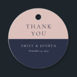 Étiquettes Cadeau Blush Navy Mariage moderne<br><div class="desc">Blush Navy Blue Modern Wedding Favoriser Tags</div>