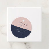 Étiquettes Cadeau Blush Navy Mariage moderne (En situation)