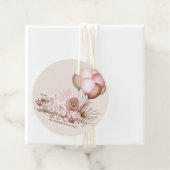 Étiquettes Cadeau Boho Teddy Bear & Balloons Bearly Wait Baby shower (En situation)