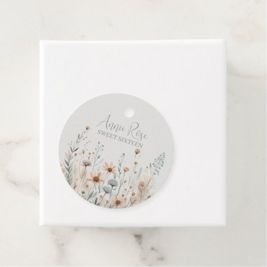 Étiquettes Cadeau Boho Wildflower (En situation)