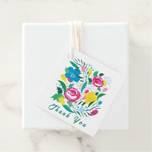 Étiquettes Cadeau Bouquet coloré. (En situation)