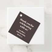Étiquettes Cadeau Brown Modern Custom 50th Birthday Party Thank You (En situation)