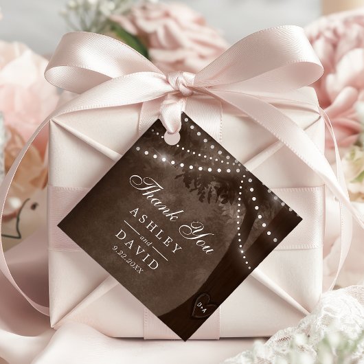 Étiquettes Cadeau Brown Rustique Lumières arbre sculpté Initiales Ma