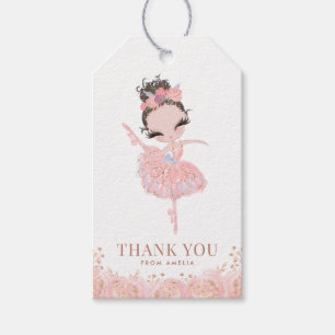 Étiquettes-cadeau Brunette Girl Ballerina en Robe Rose Anniversaire