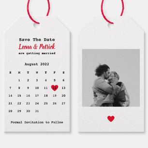 Étiquettes-cadeau Calendrier Enregistrer la date avec cœur rouge et