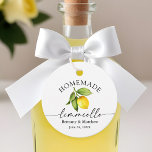 Étiquettes Cadeau Calligraphie Aquarelle Limoncello fait maison Citr<br><div class="desc">Moderne minimaliste mais élégant Calligraphie Encre Script Aquarelle Citron et verdure Maison Limoncello Mariage Bouteille Hang Tags</div>