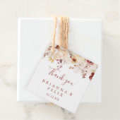 Étiquettes Cadeau Calligraphie Mariage floral gracieux (En situation)