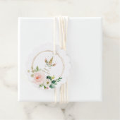 Étiquettes Cadeau Charm Bourgogne Fleurs Rouges Or Unicorne Annivers (En situation)