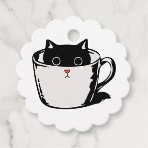 Étiquettes Cadeau Chaton noir avec nez rouge caché dans une tasse