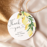 Étiquettes Cadeau Citrons et verdure Fête des mariées chic Merci<br><div class="desc">Lemons & Greenery Chic Fête des mariées Merci Favor Tags. Pour une personnalisation plus avancée de ce design,  il suffit de cliquer sur le bouton "Customiser" ci-dessus ! Éléments correspondants disponibles.</div>
